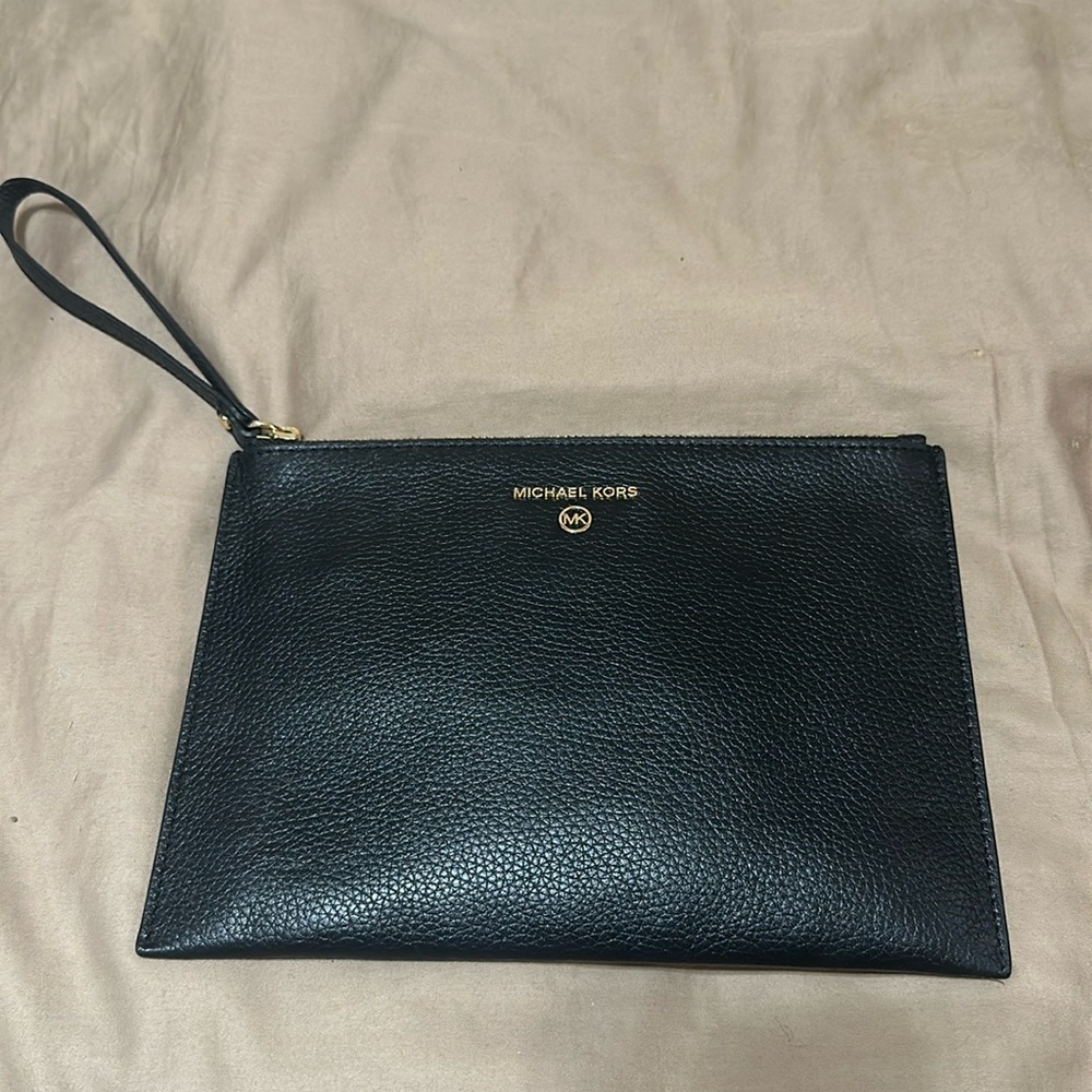 MK wristlet